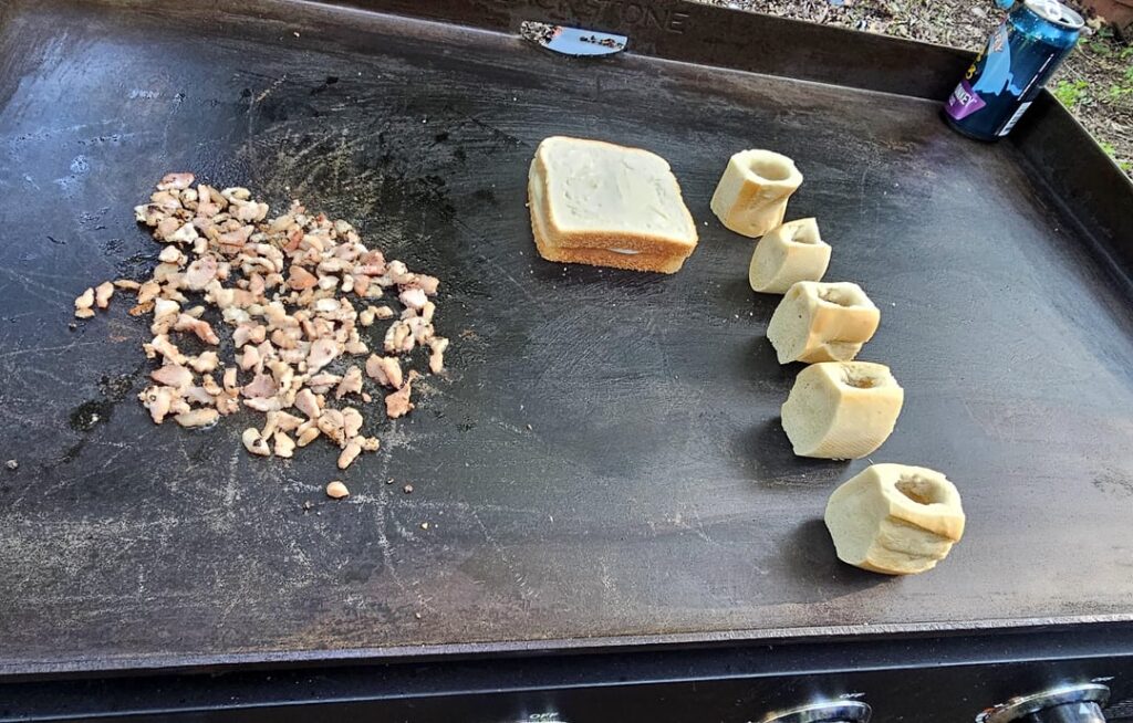 When you're girl asks you to throw on a grilled cheese while you're cooking, you make it dangerously cheesy 😂