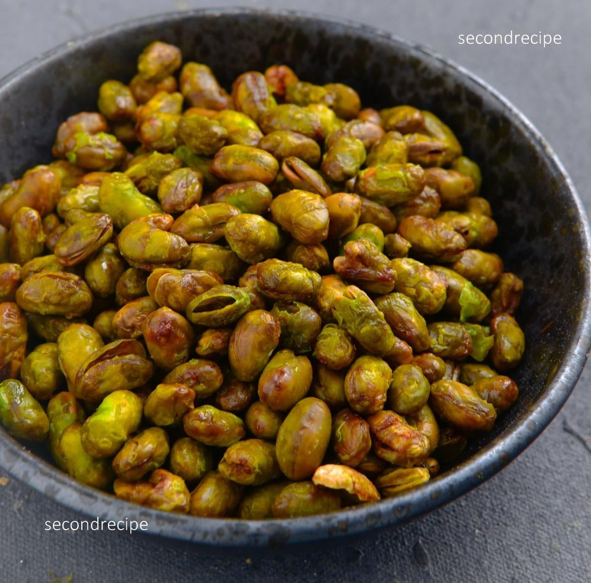 Roasted soybeans cooked with little oil and salt in the airfryer
