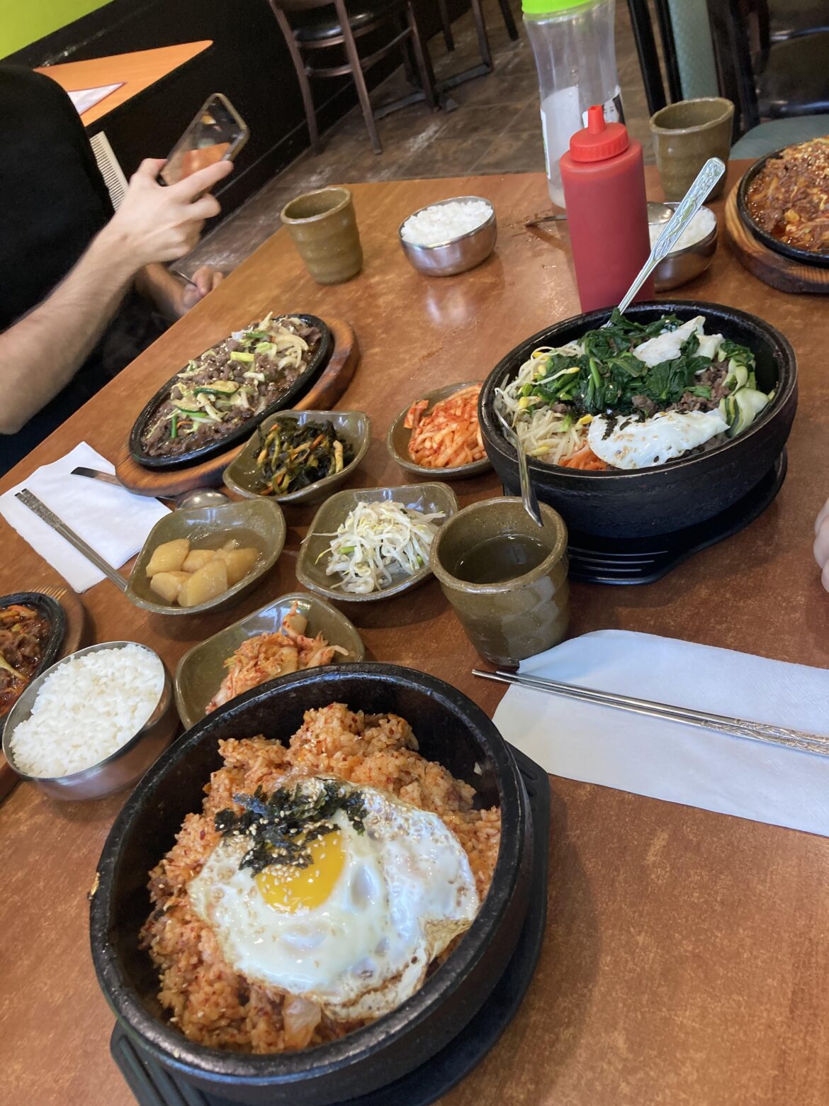 Korean food with my exchange student friends🩷