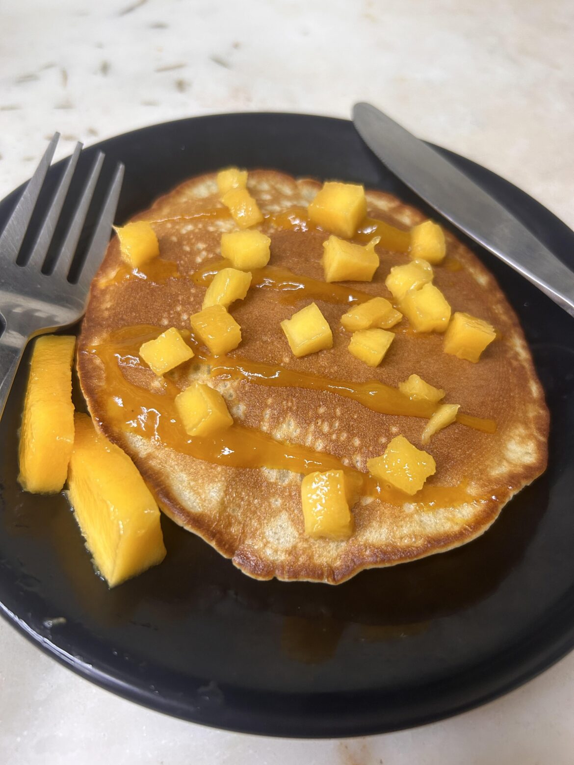 Mango pancake