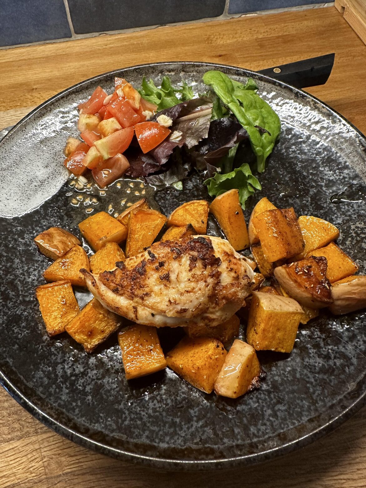 Hello fresh chicken breast is TINY