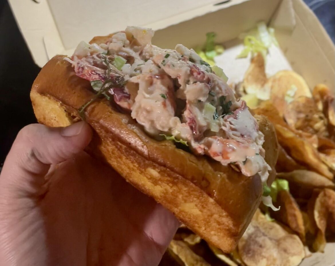 Lobster roll