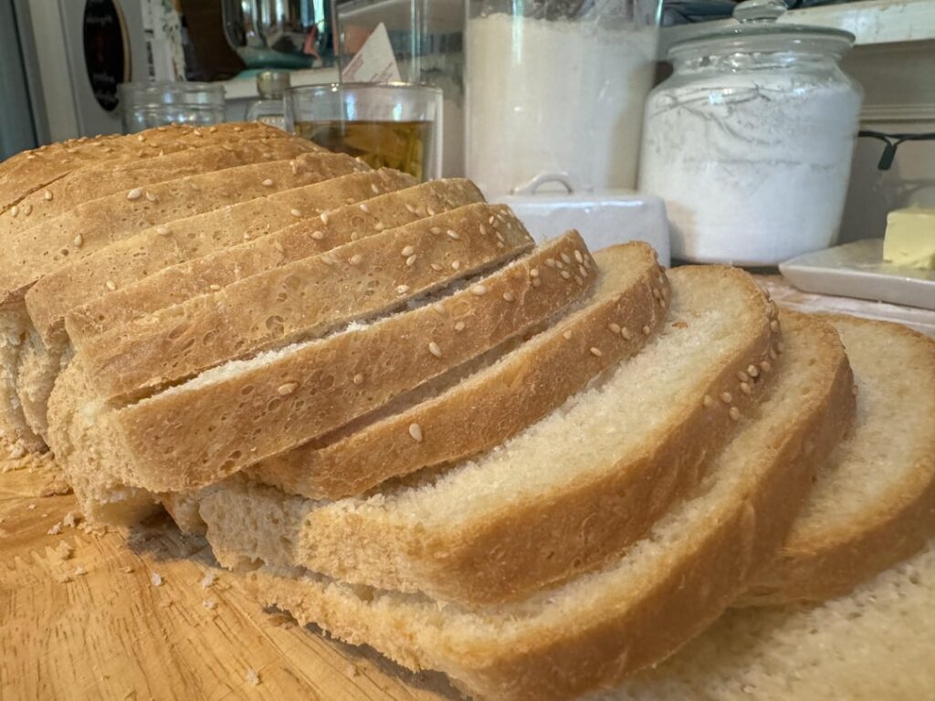 Slicing sandwich bread is hard lol