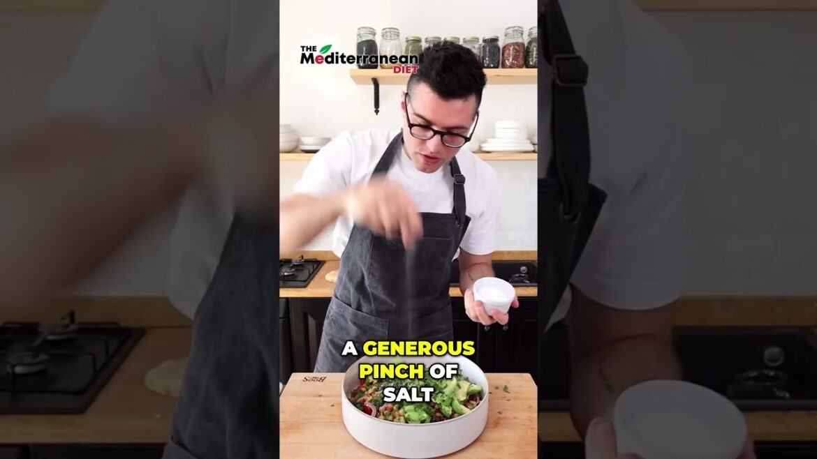 Delicious and Easy Chickpea Avocado Salad Recipe