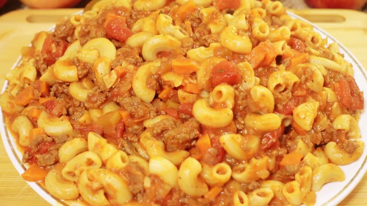 How To Make A Perfect American Goulash Recipe. Super Quick And Easy