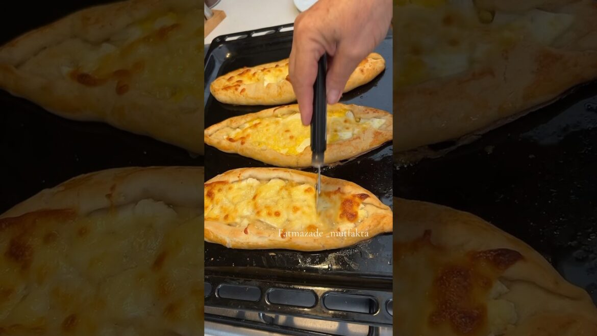 Sofraya geldiği an bitti ✅ peynirli pide #asmr #limonata #keşfetteyiz #pratiktarifler#peynirlipide