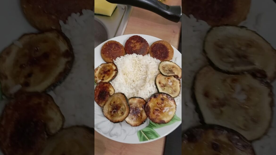 rice with zucchini and falafel #asmr #food #asmrcooking #cooking #falafel #rice #recipe #zuccini