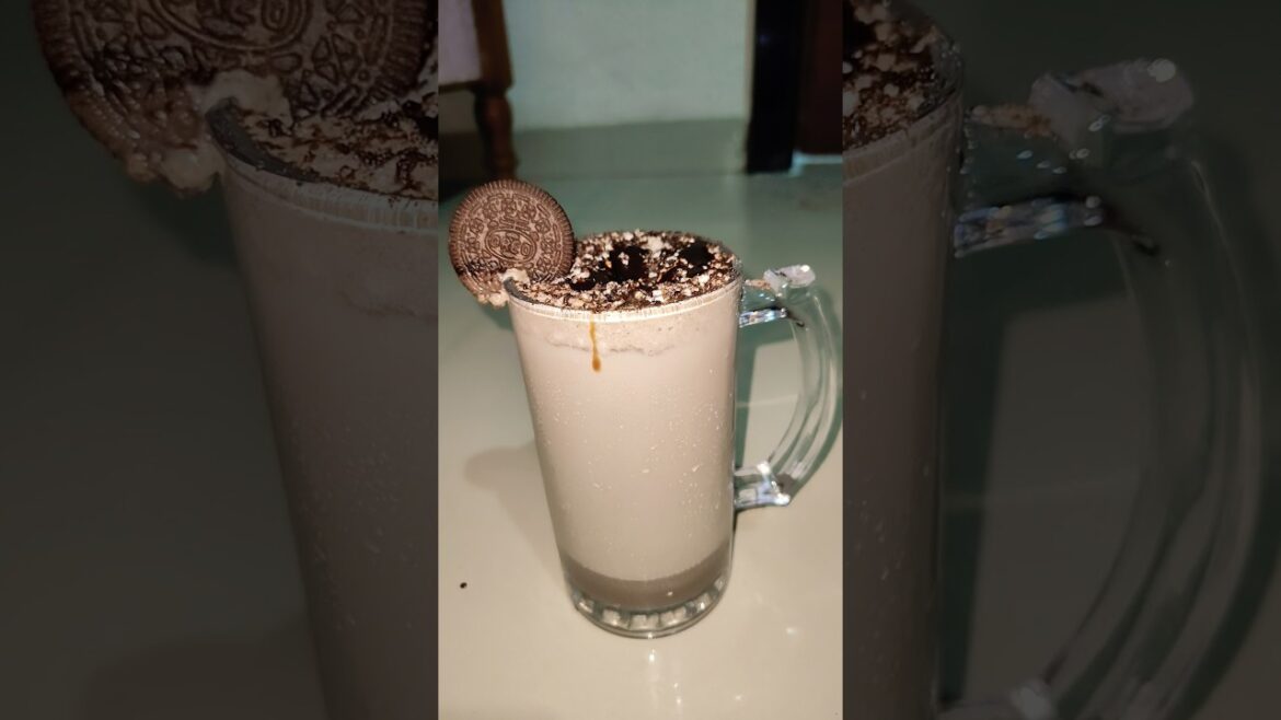 Oreo Milkshake Asmr cooking #shorts #food#asmr #asmrvideo #asmrfood #milkshake #recipe #shortvideo