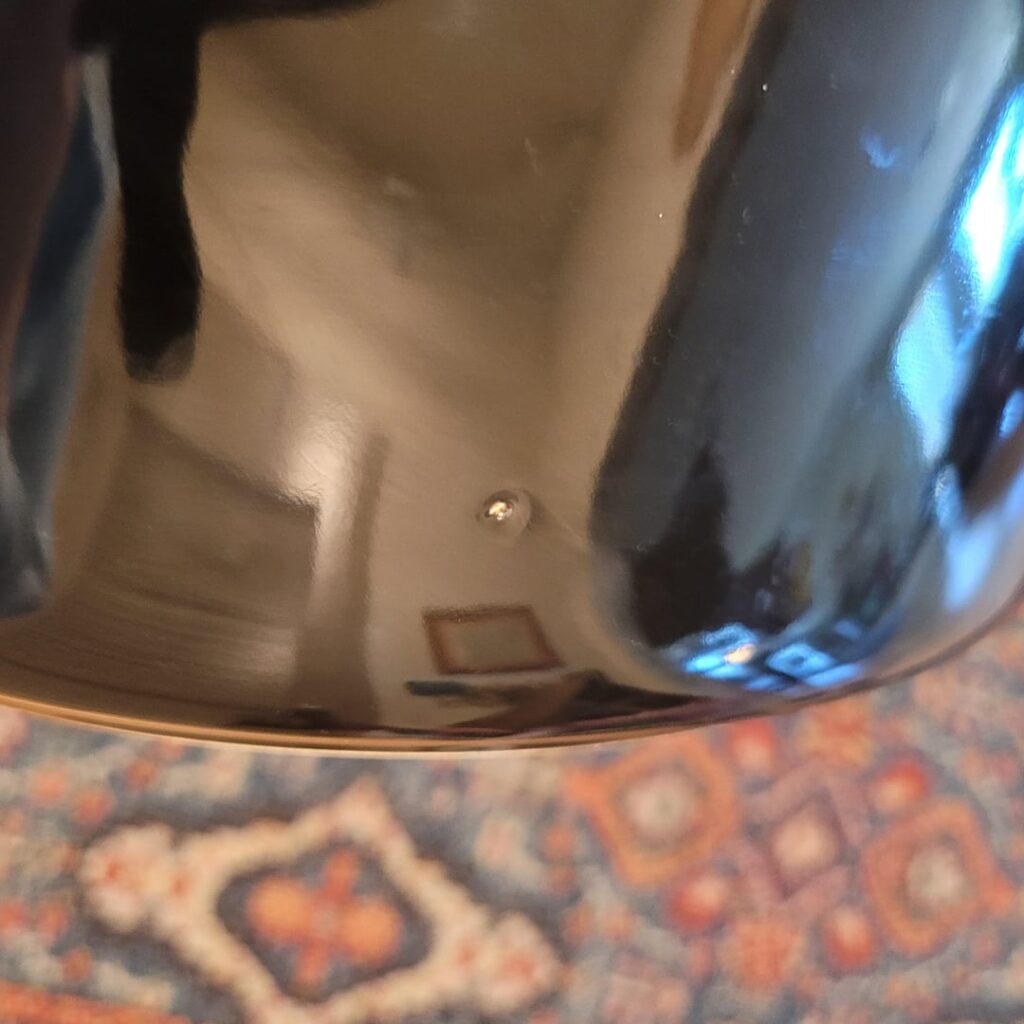 Received 3 crockpots with chips in the coating