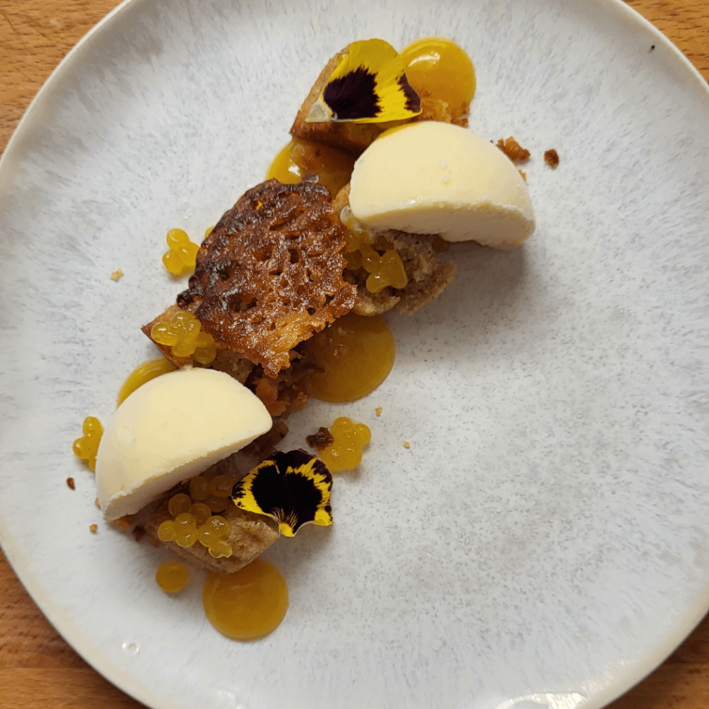 Semifreddo with spiced sponge cake