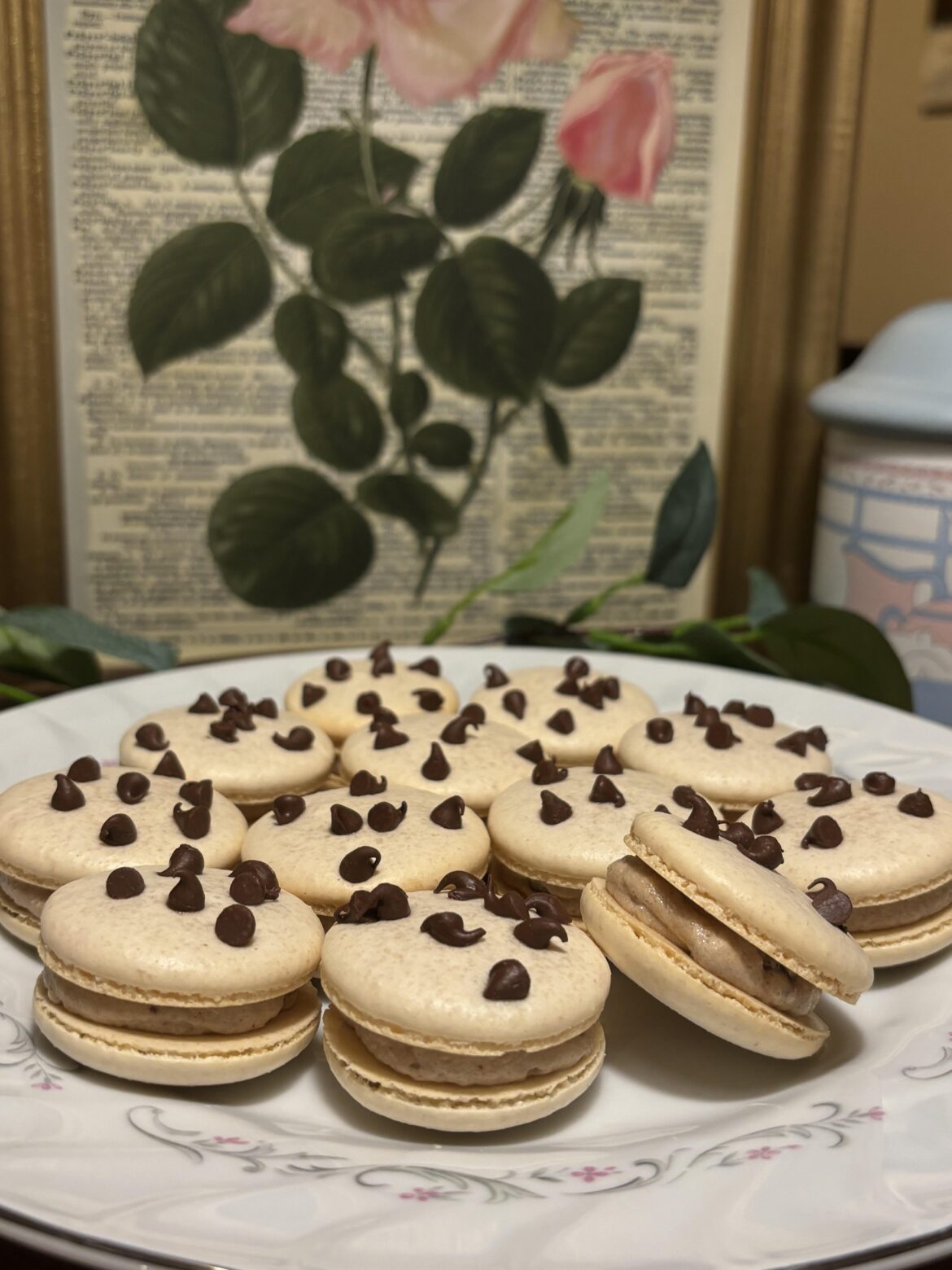 Choc chip cookie dough macarons!