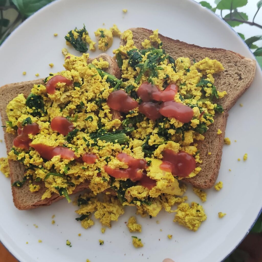 Noochy tofu scramble on whole wheat toast (360 cals)
