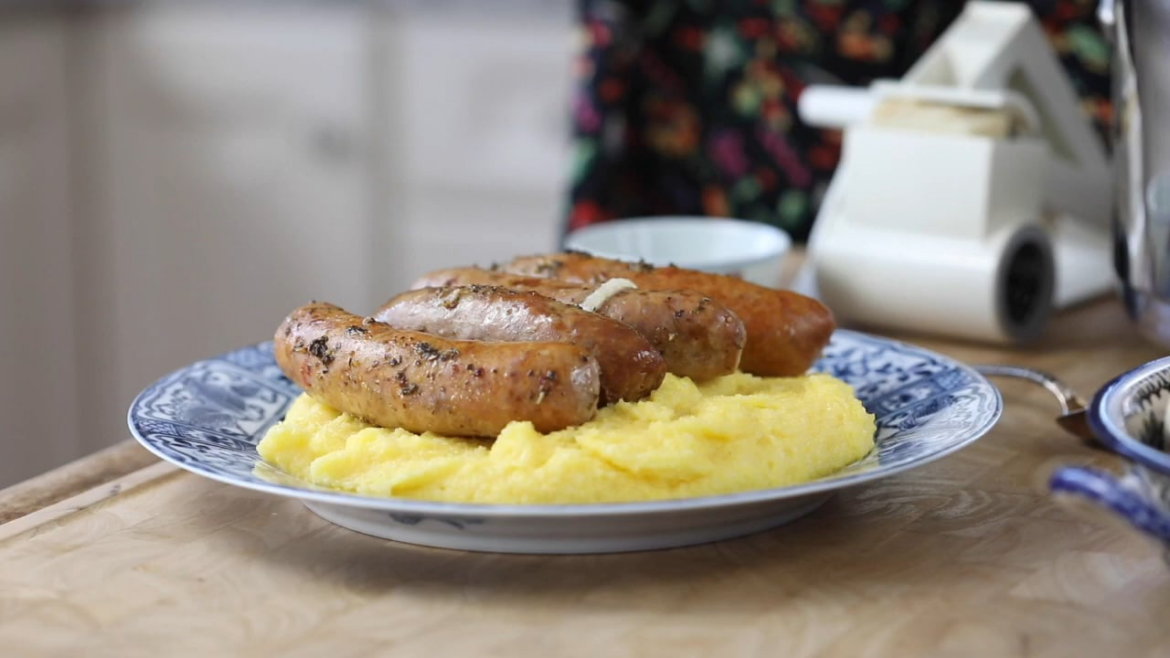 Slow Cooker Sausage and Peppers | The Suburban Soapbox