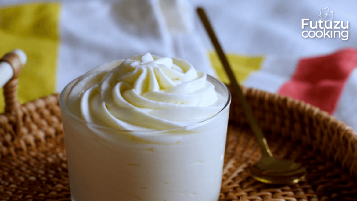 Creamy lemon dessert Without Eggs