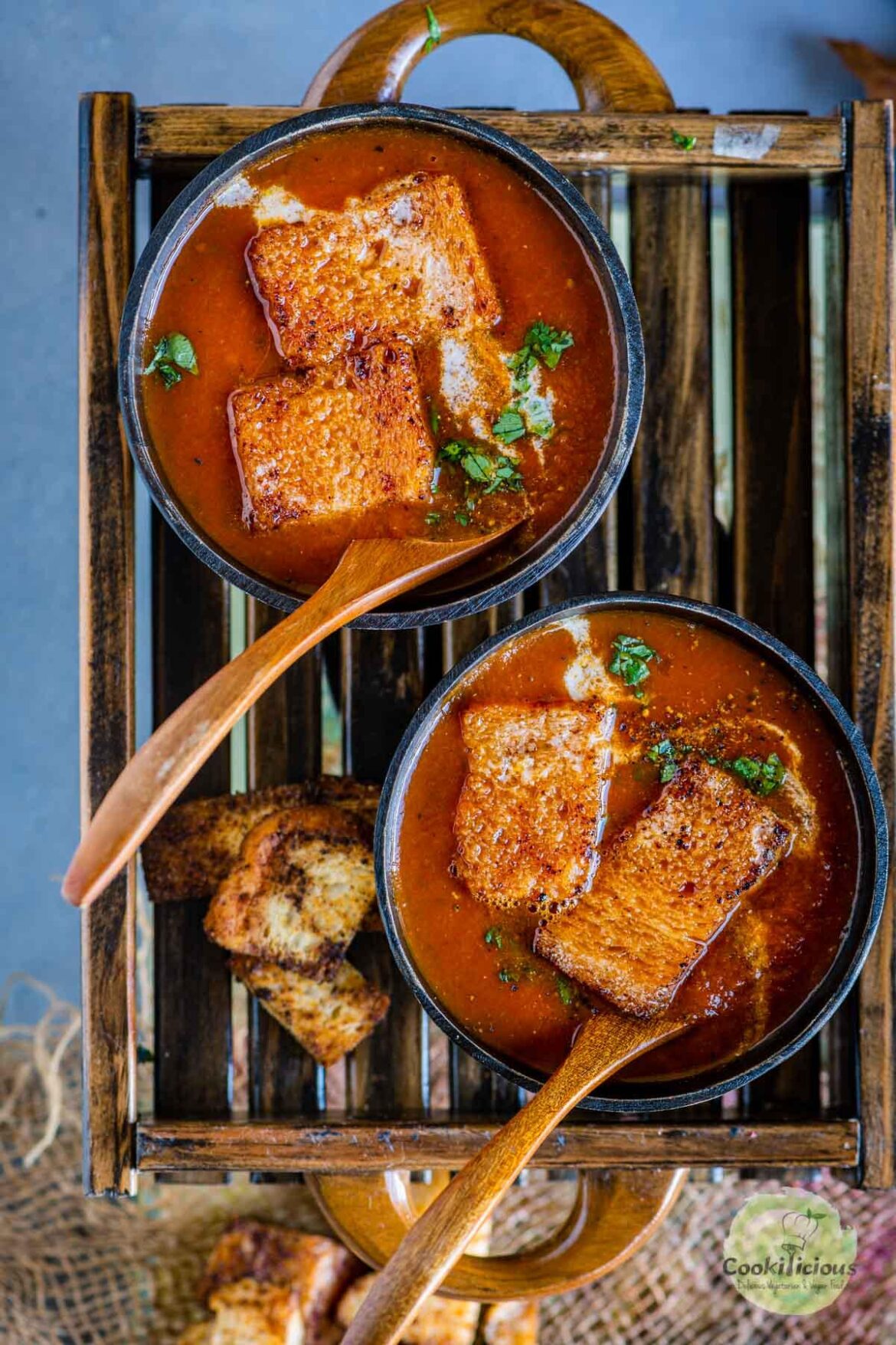 Instant Pot Vegan Tomato Soup