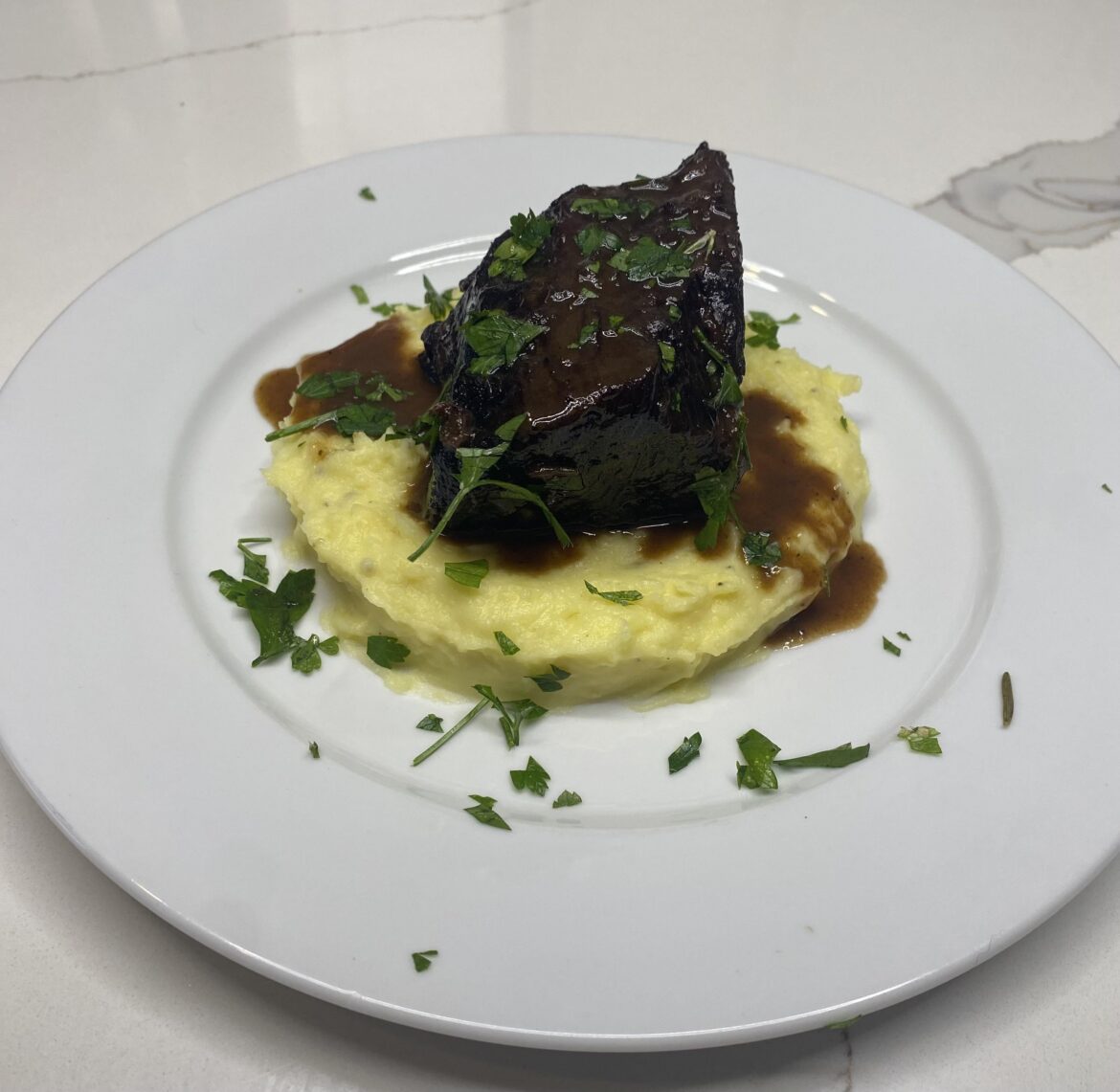 Red Wine Braised Short Rib with Mashed Potatoes