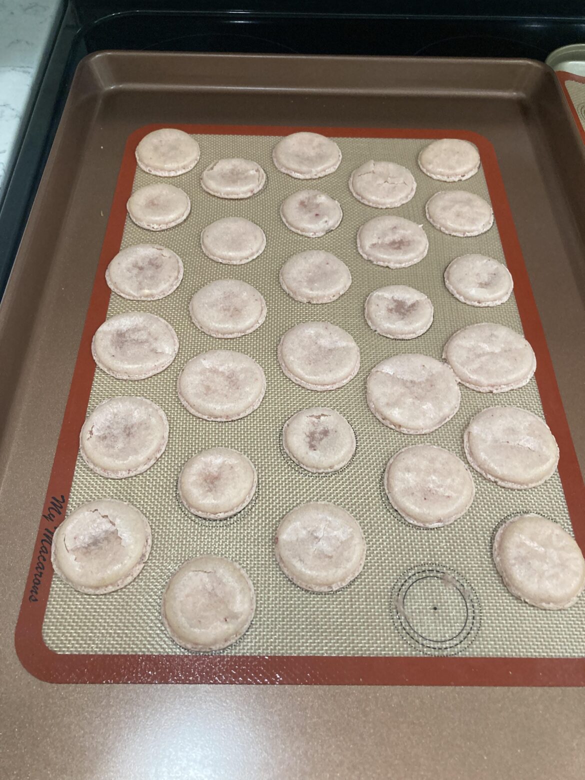 Macaron fail(help me)