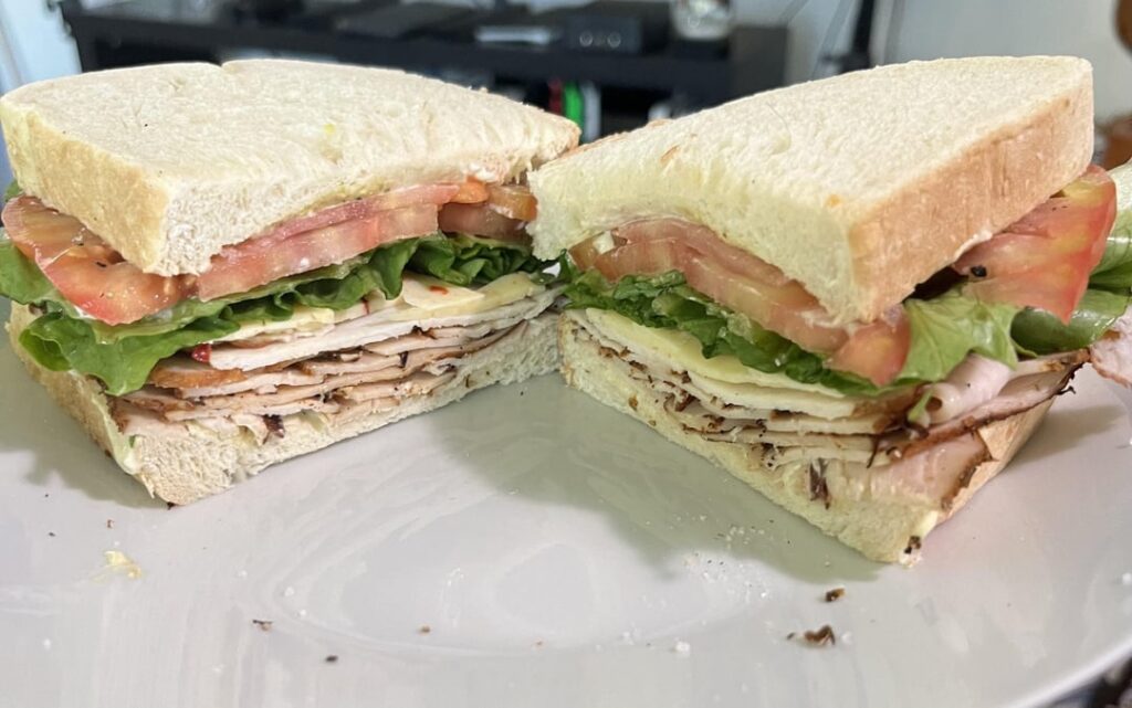 Back with some more lunchtime sandwiches. What a joy to make food for the ones you love!