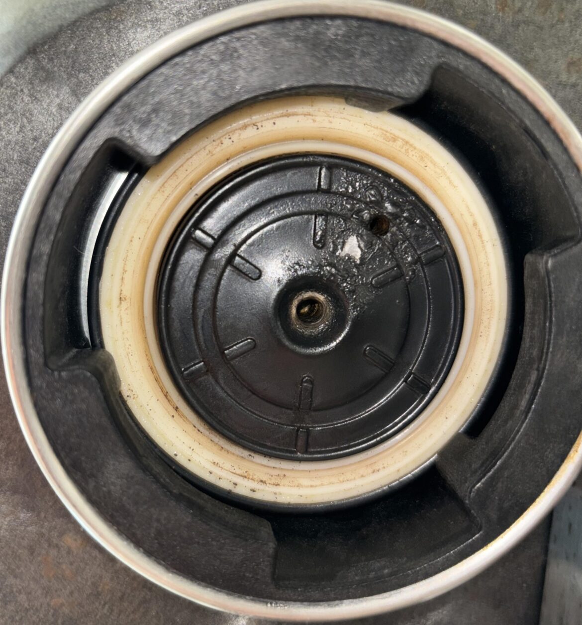 Sage Barista Express Part Underneath Puckscreen Seems Damaged