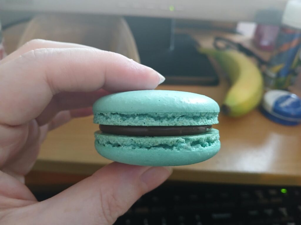 Some good feet and full shells. The macaron gods have smiled down upon me today
