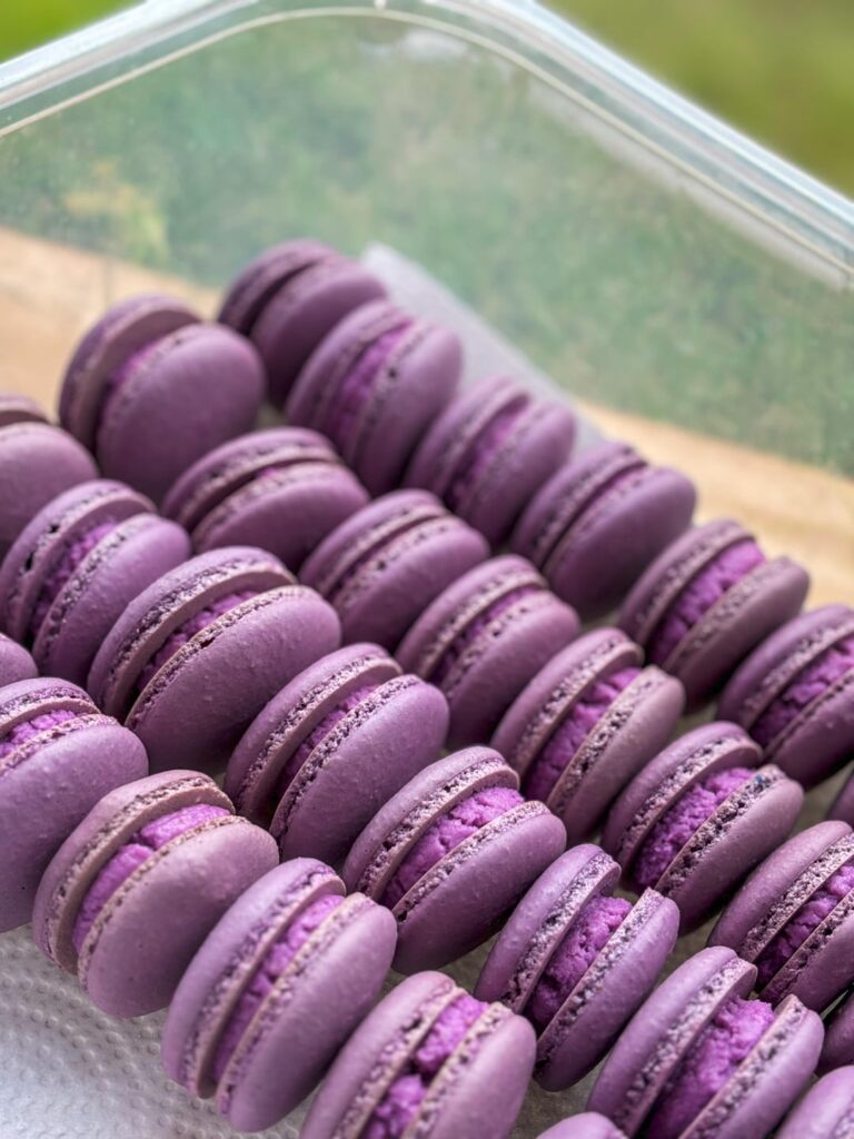 Ube Macarons!
