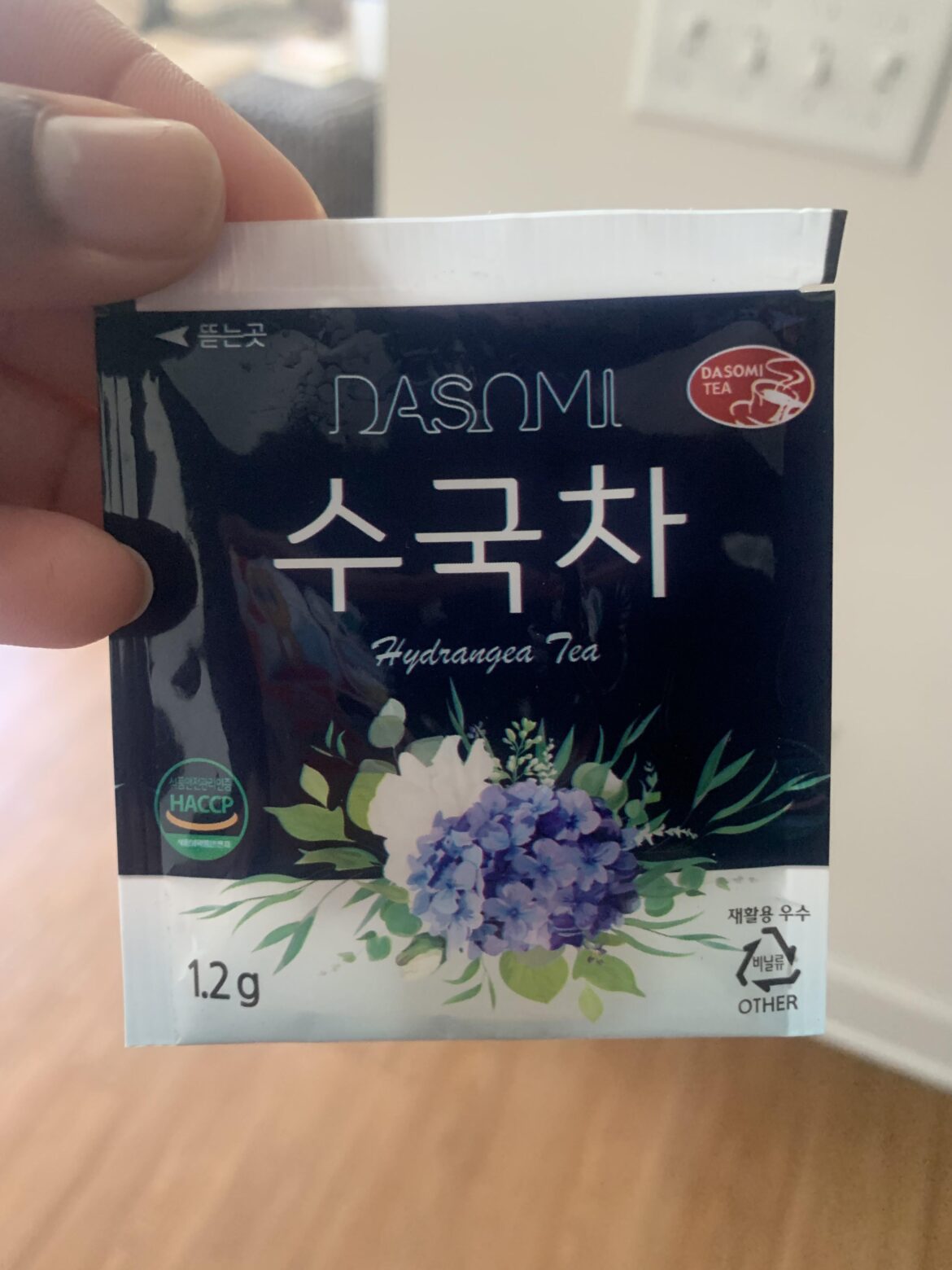 The best tea while I was in Korea- 수국차