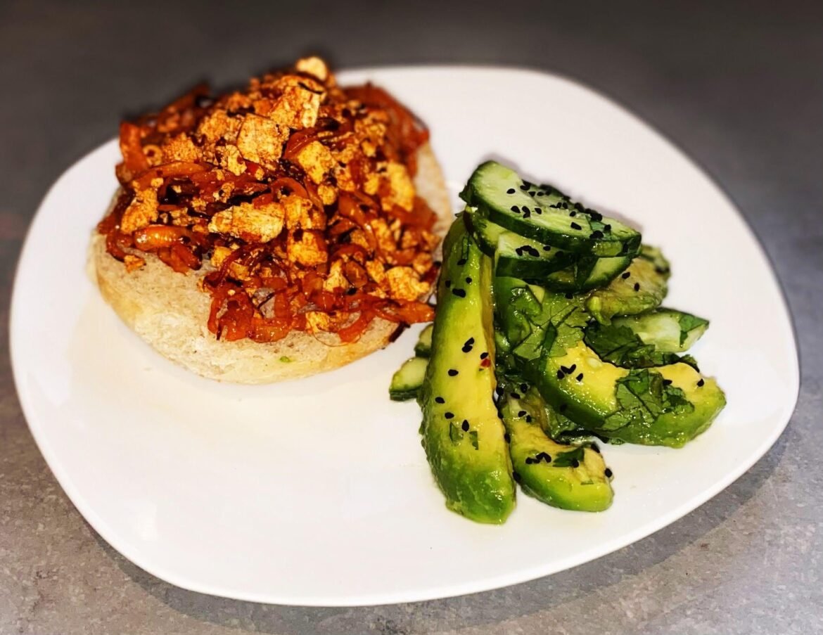 Our favourite Vegan breakfast has to be this ‘Scrambled Harissa Tofu with Avocado, Lime & Cucumber Salad’ from Ottolenghi’s Simple cookbook! The ultimate alternative vegan breakfast to replace scrambled egg!