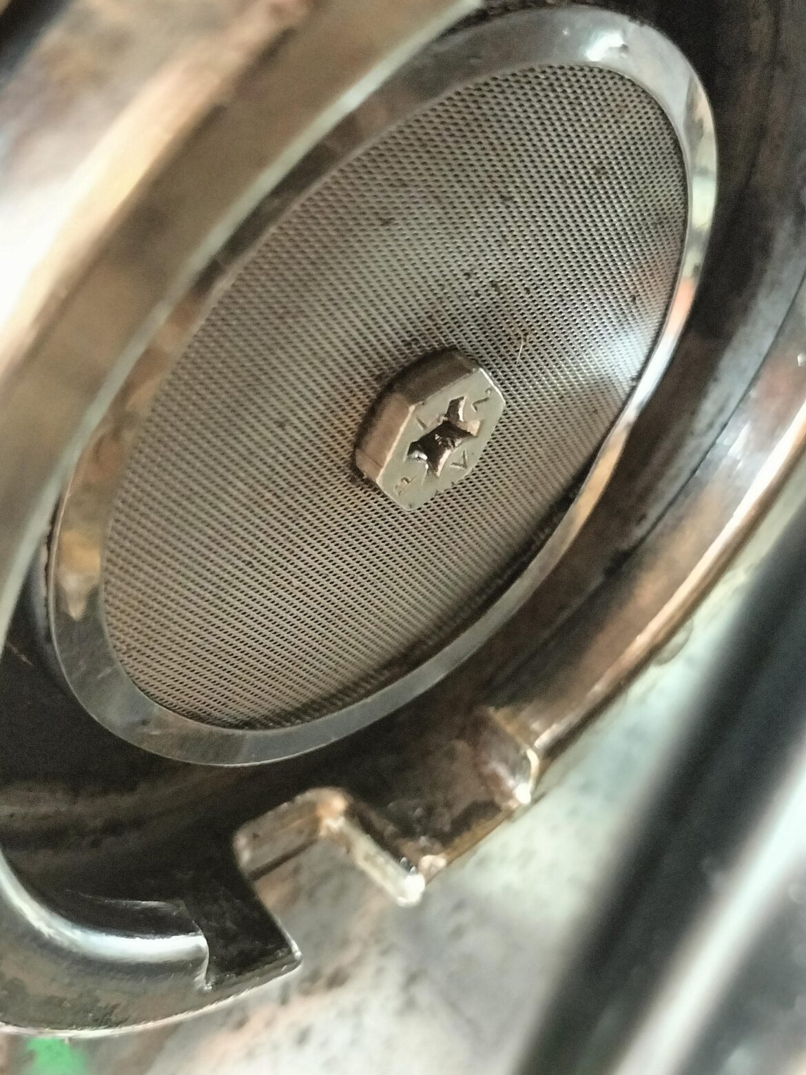 Does this group head need replacing?