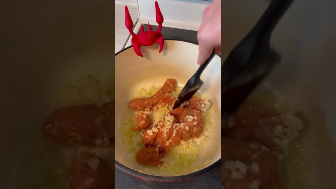 Sausage & Tortellini Soup #viralvideo #viralshorts #foodie #foodlover #recipe #shortrecipe Sausage & Tortellini Soup #viralvideo #viralshorts #foodie #foodlover #recipe #shortrecipe