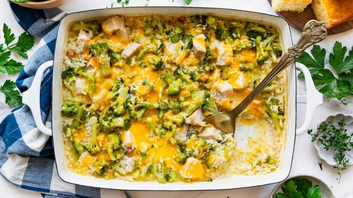 Dump-and-Bake Chicken Broccoli Rice Casserole