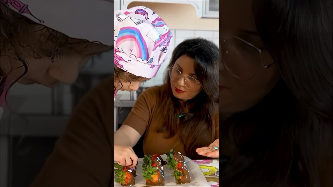 How to Make Perfect Chocolate Strawberries at Home