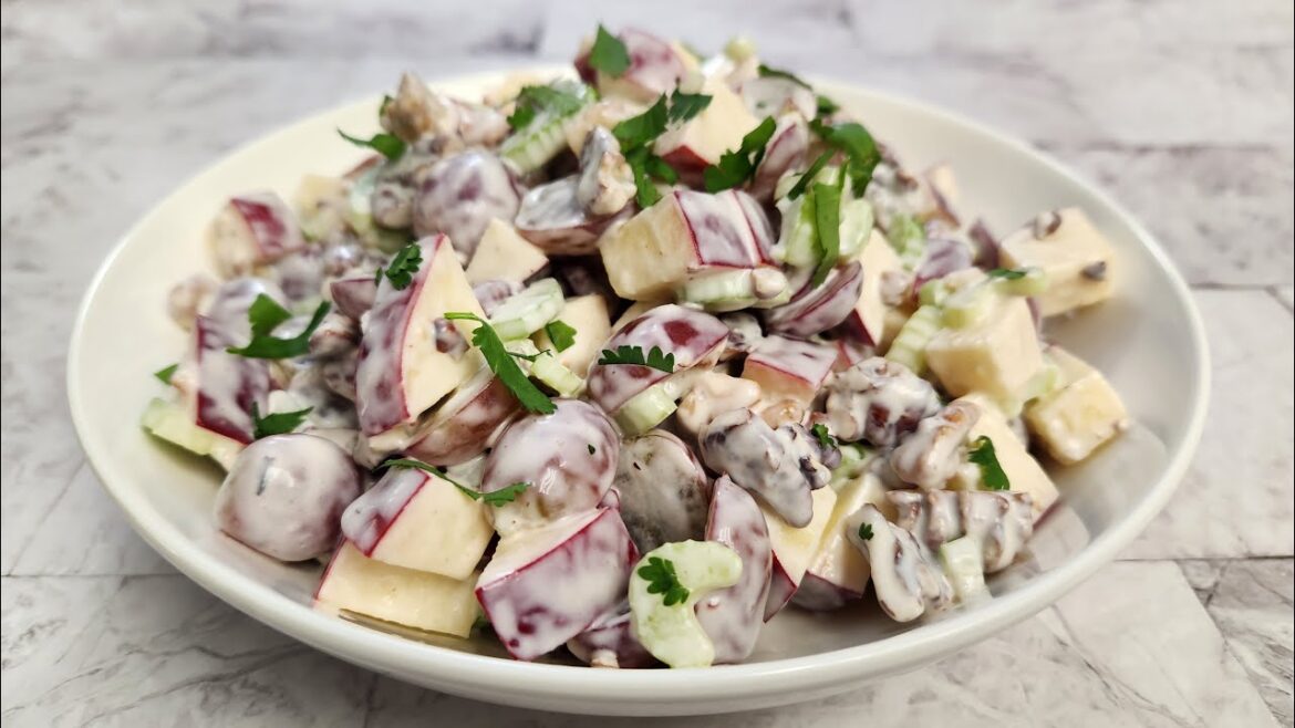 How to Make WALDORF SALAD | Easy Quick Healthy and Refreshing SALAD Recipe | By Flamboyant Flavors How to Make WALDORF SALAD | Easy Quick Healthy and Refreshing SALAD Recipe | By Flamboyant Flavors