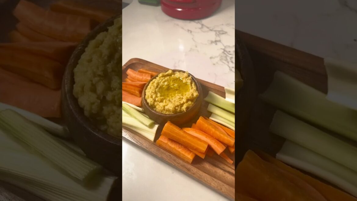 5 ingredient Roasted Garlic Hummus from scratch! #homemade #delicious #tipsondips 5 ingredient Roasted Garlic Hummus from scratch! #homemade #delicious #tipsondips