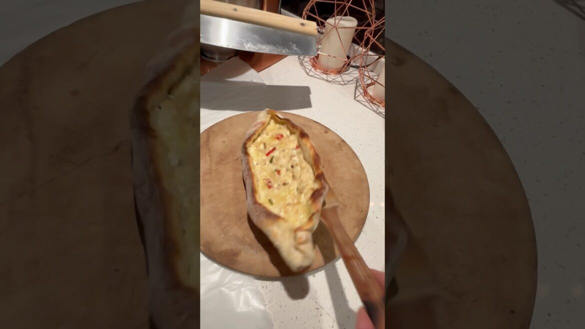 Turkish Pide With Cheese Filling Peynirli Pide #shorts