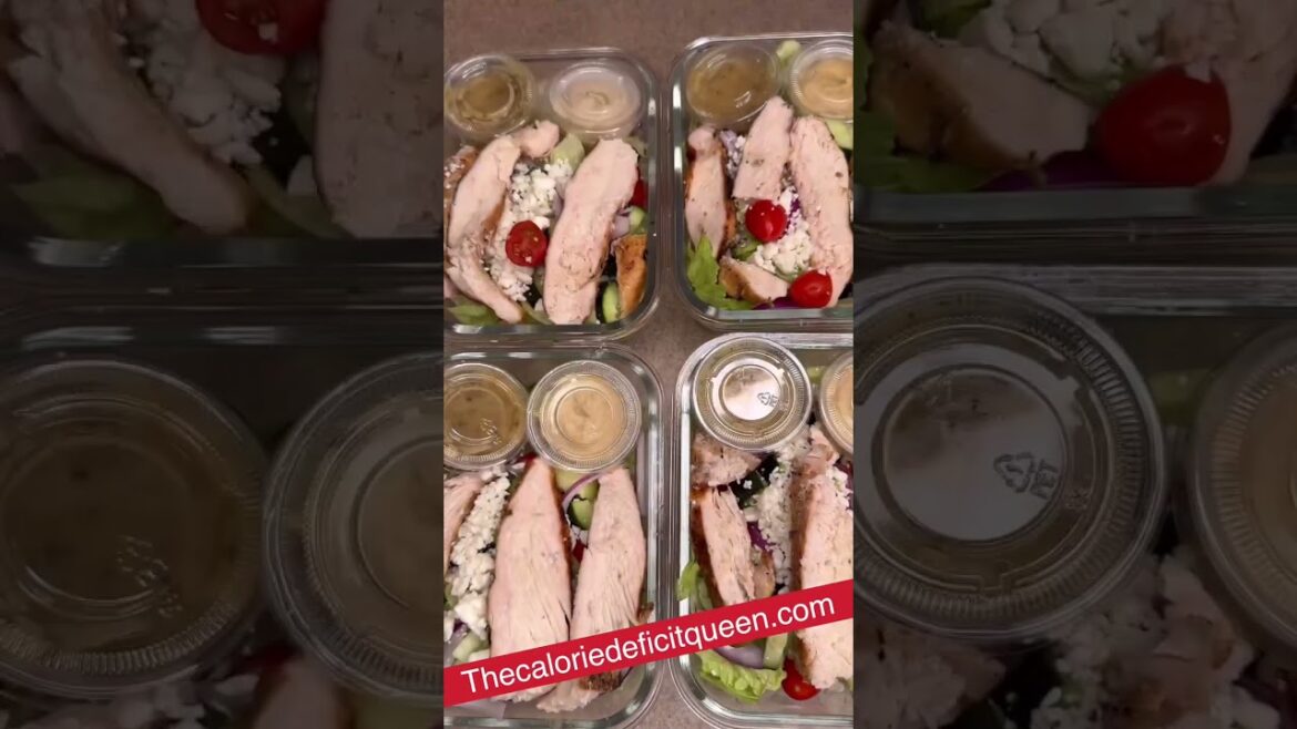 Greek Salad with Hummus & Pita Lunch Prep Greek Salad with Hummus & Pita Lunch Prep