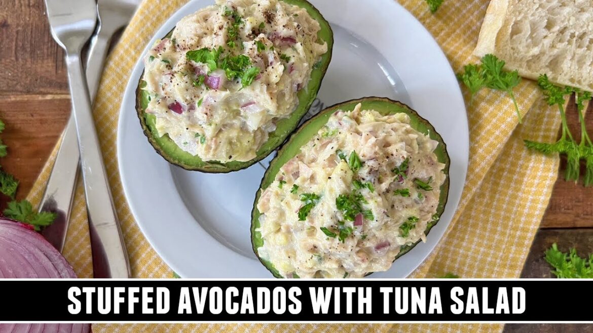 Stuffed Avocados with Tuna Salad | HEALTHY 10 Minute Recipe