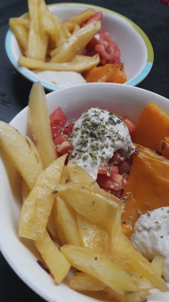 What do you like to accompany fries with? I like them with everything XD