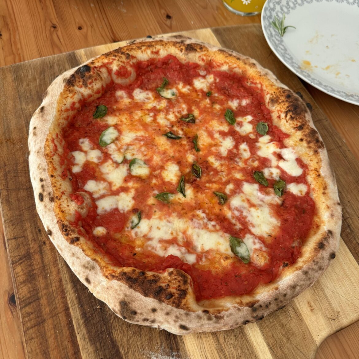 Smashed out a few 14” pizzas this weekend