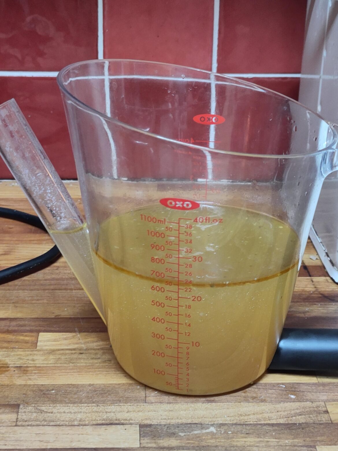 A bonus from a Sunday Roast - 1 1/2 pints of good chicken stock.