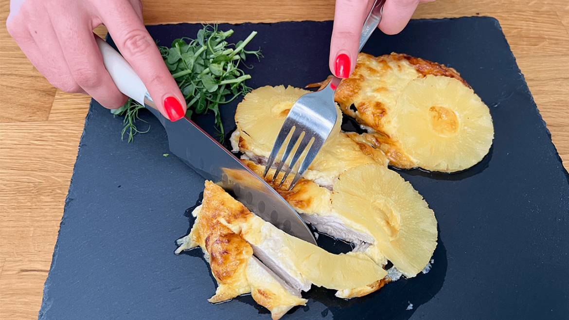 Super Simple Сhicken breast with Pineapple recipe