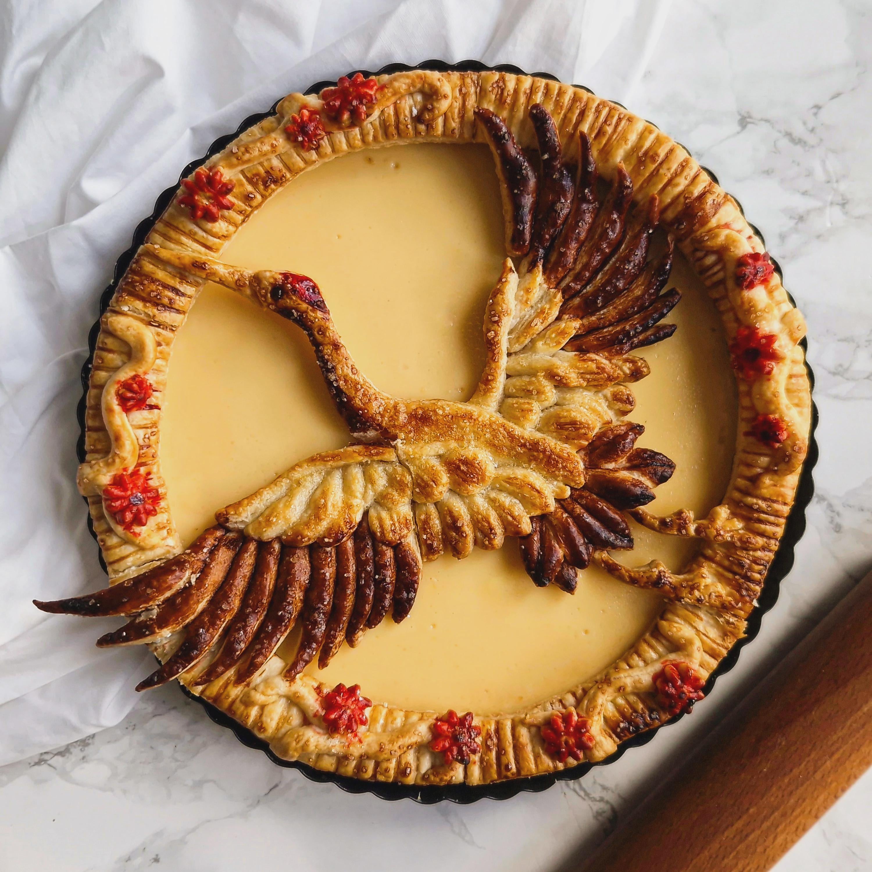 [Homemade] Crane Pie with Lemon Condensed Milk Filling Dining and Cooking