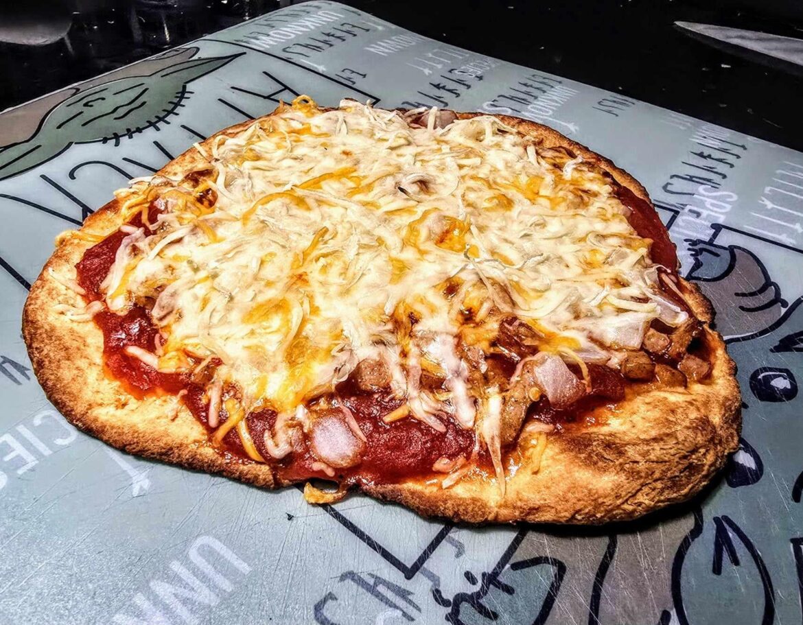 Low Cal, Low Carb Pizza on "real" crust