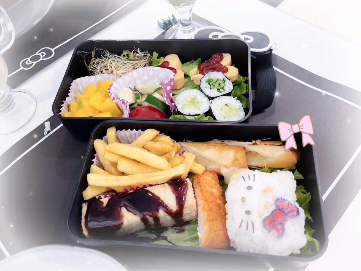 hello kitty bento box ♡