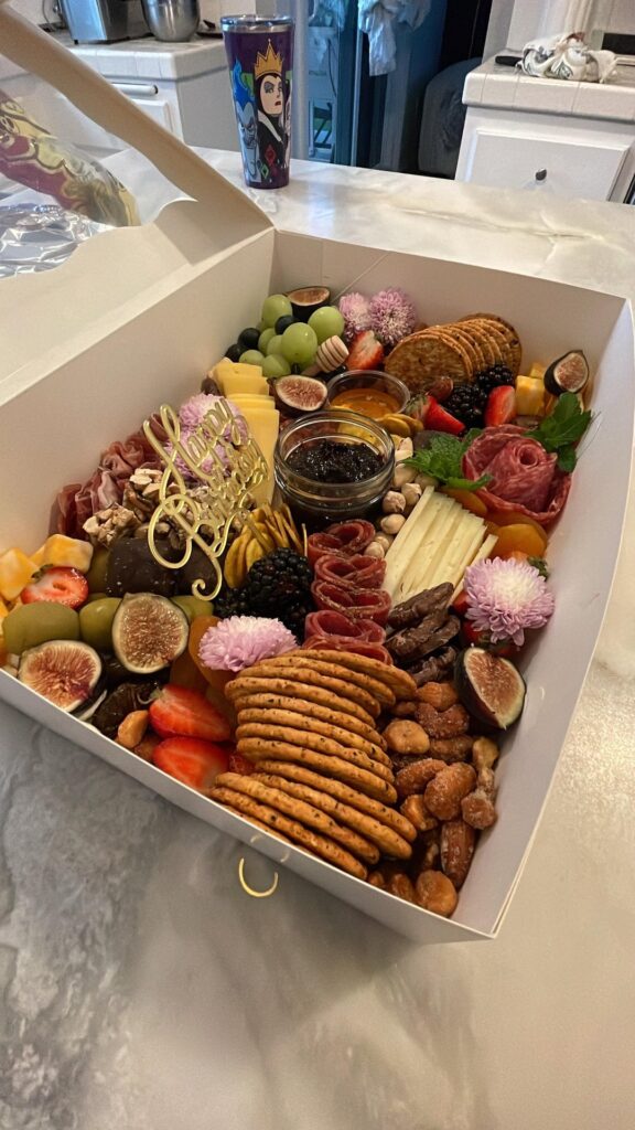 What wine do you think would pair well with this charcuterie box?
