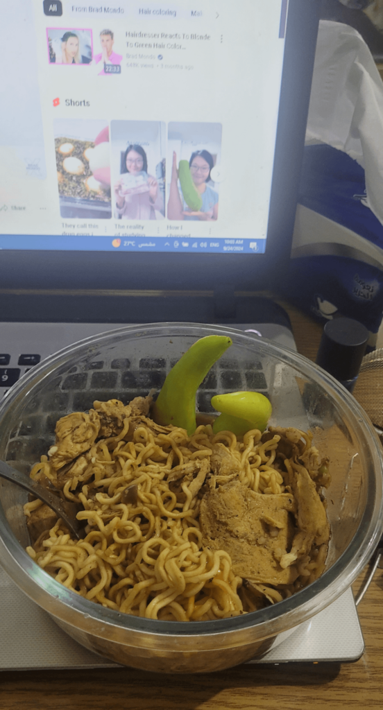 [Homemade] chicken with cup noodles