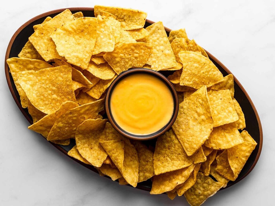 Cheese sauce as smoked queso base?