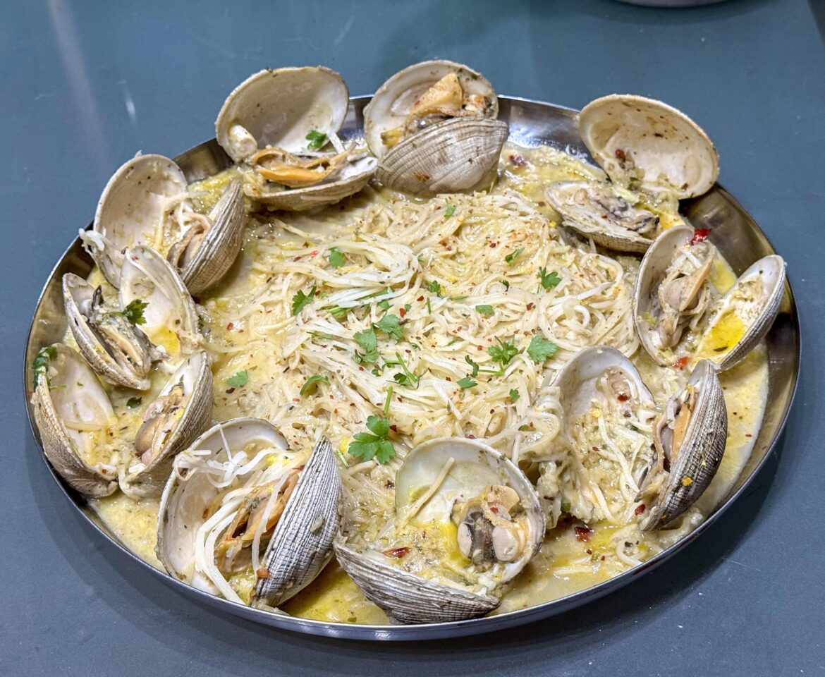Palmito Linguine and Clams