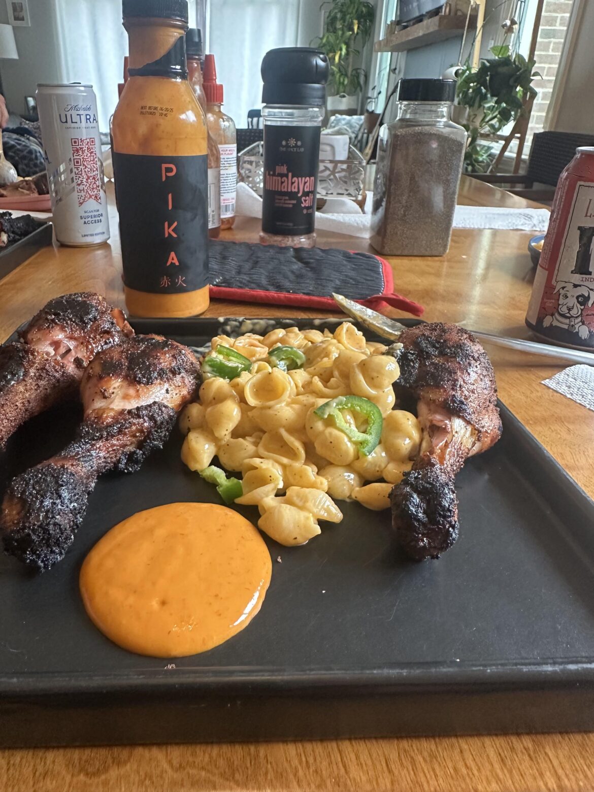 Spicy chicken and Mac n cheese