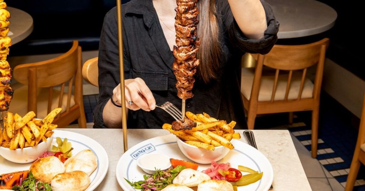 East Tea Can: Middle Eastern food on Front Street west