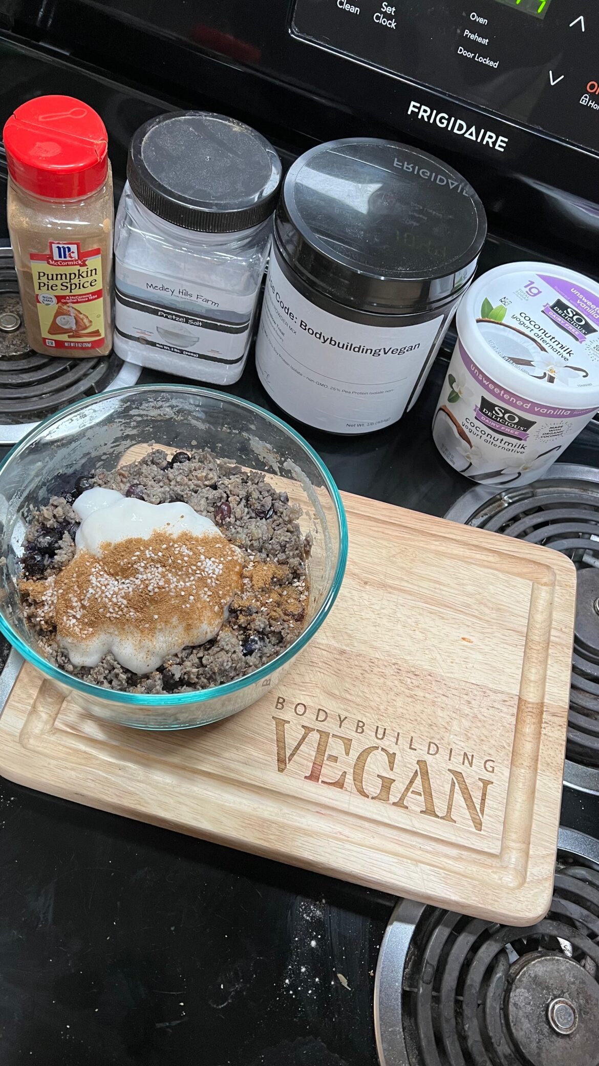 If you've got two hands and a microwave, then you can make this quick TVP breakfast bowl (it's just so simple)